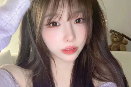 原来她早已结婚丈夫是国家一级演员如今定居上海被家人宠成宝