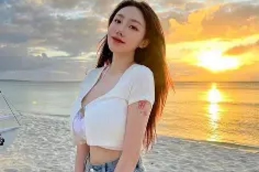 江疏影39岁凭“脚毛”上热搜背后藏着内娱对中年女星最大的傲慢