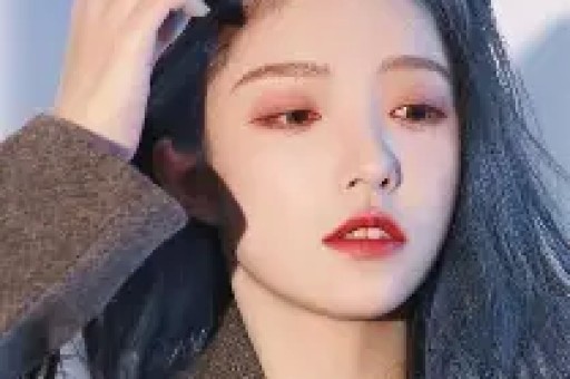 黄渤与神秘女子玩至深夜惹绯闻本尊发图公开女方身份否认出轨