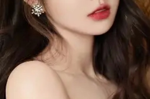 婚内出轨却倒打一耙三个孩子两个爹超女何洁到底在想什么